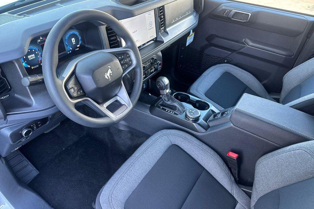 new 2025 Ford Bronco car, priced at $45,246
