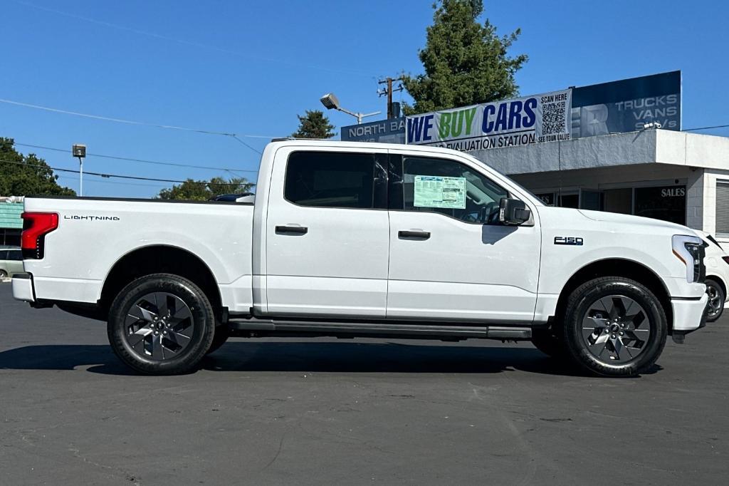 new 2024 Ford F-150 Lightning car, priced at $62,090