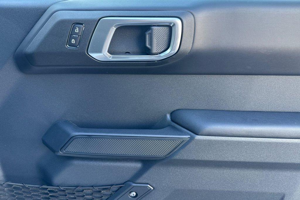 new 2025 Ford Bronco car, priced at $55,563