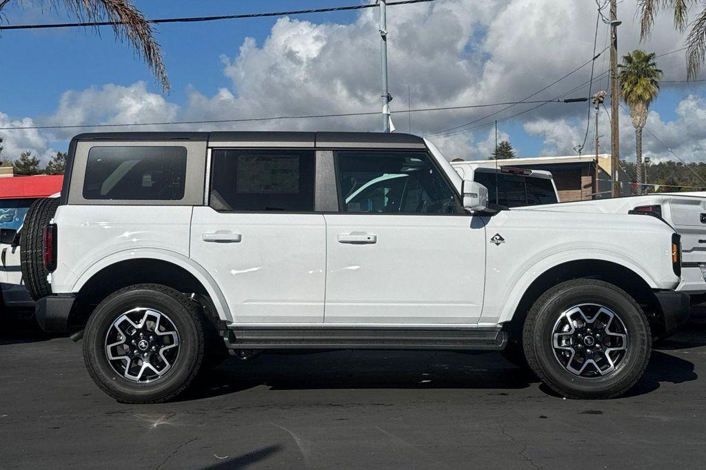 new 2025 Ford Bronco car, priced at $55,563