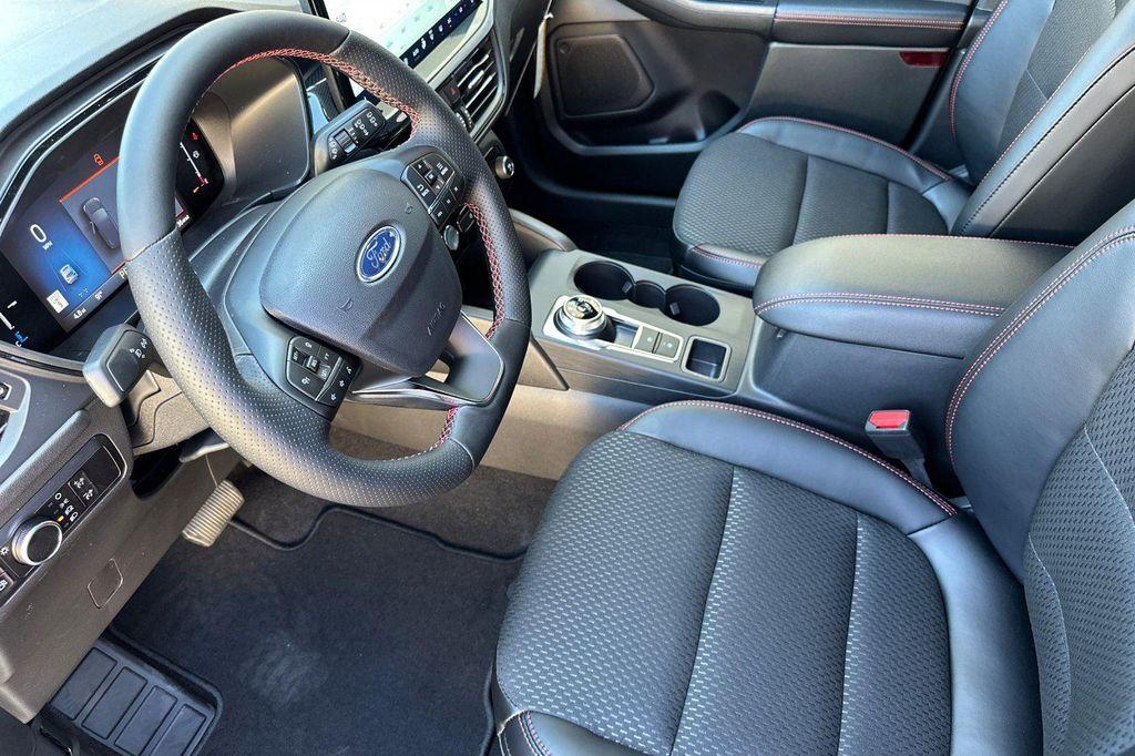 new 2025 Ford Escape car, priced at $35,079