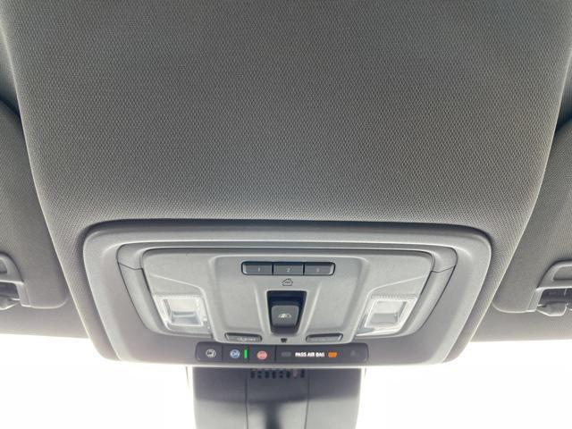 used 2022 Chevrolet Silverado 1500 car, priced at $43,995