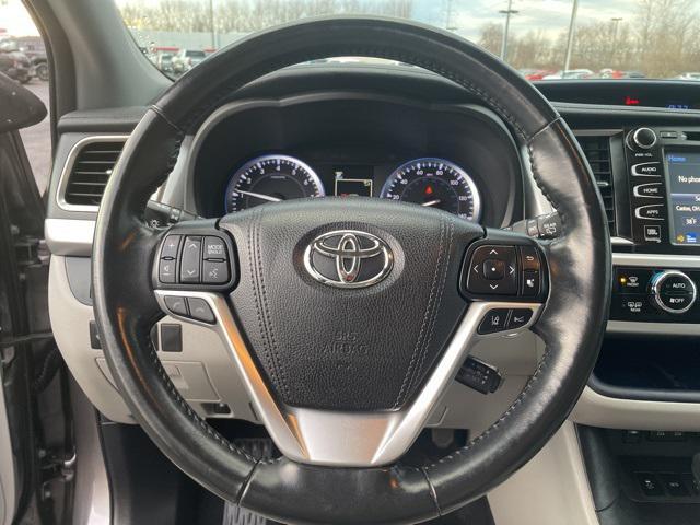 used 2018 Toyota Highlander car, priced at $26,500