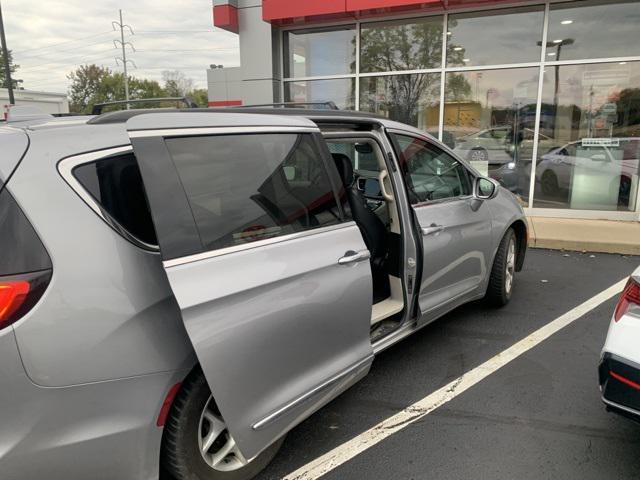 used 2017 Chrysler Pacifica car, priced at $10,995