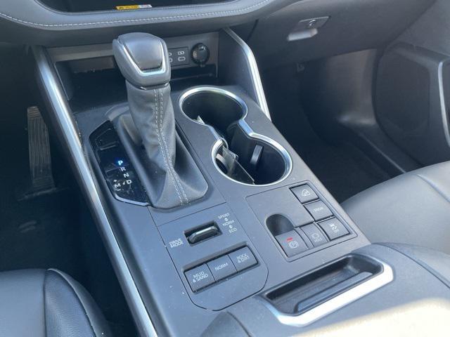 used 2024 Toyota Highlander car, priced at $41,995
