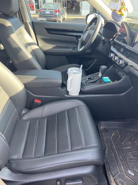 used 2024 Honda CR-V car, priced at $32,995