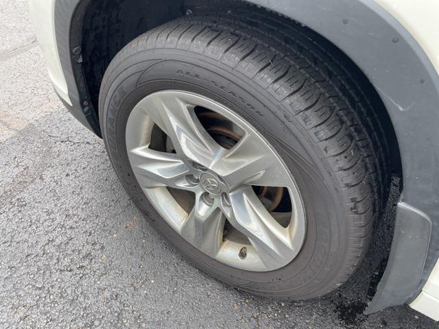 used 2014 Toyota Highlander car, priced at $15,995