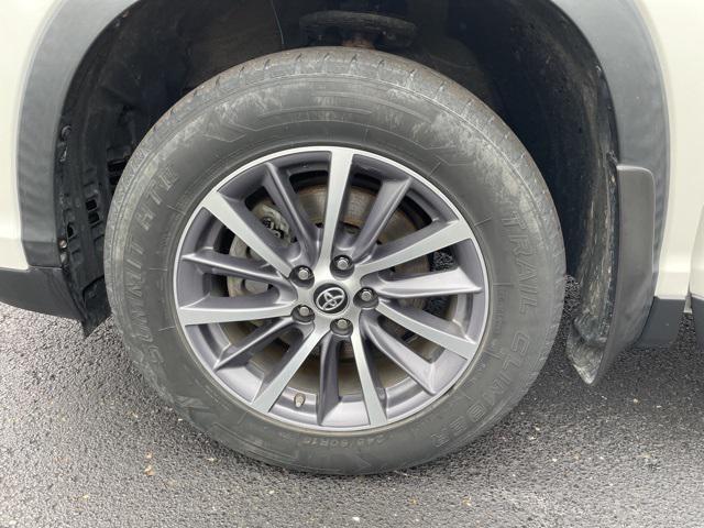used 2019 Toyota Highlander car, priced at $25,995