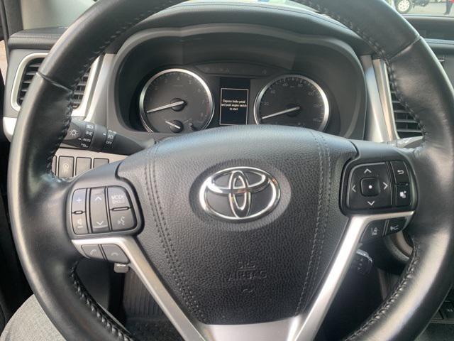 used 2018 Toyota Highlander car, priced at $23,500