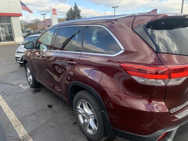 used 2018 Toyota Highlander car, priced at $23,500