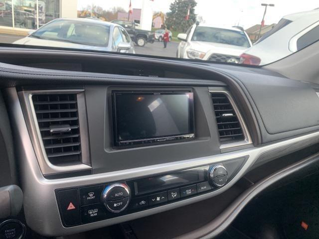 used 2018 Toyota Highlander car, priced at $23,500