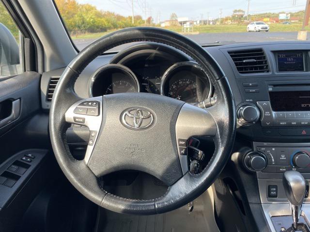 used 2012 Toyota Highlander car, priced at $10,995