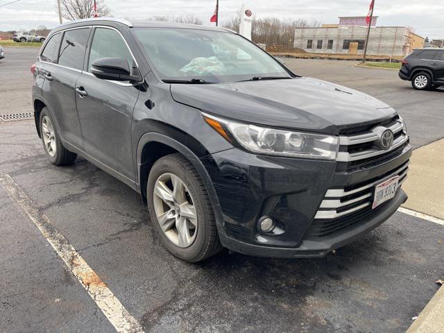 used 2017 Toyota Highlander car, priced at $22,995