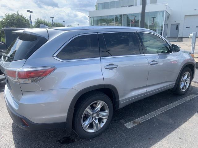 used 2015 Toyota Highlander car, priced at $17,995