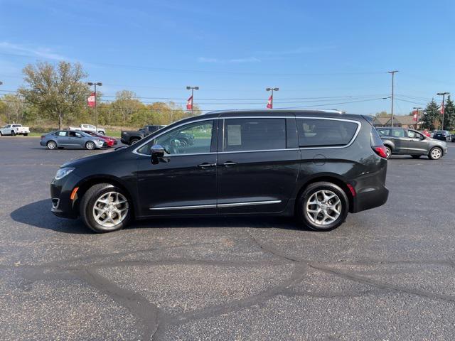 used 2018 Chrysler Pacifica car, priced at $9,995