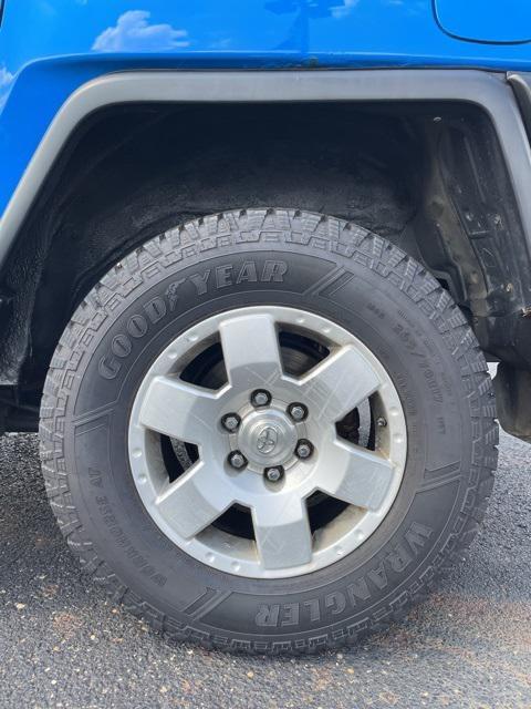 used 2008 Toyota FJ Cruiser car, priced at $11,995