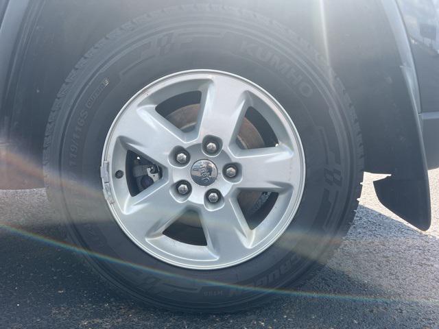 used 2011 Jeep Grand Cherokee car, priced at $9,995