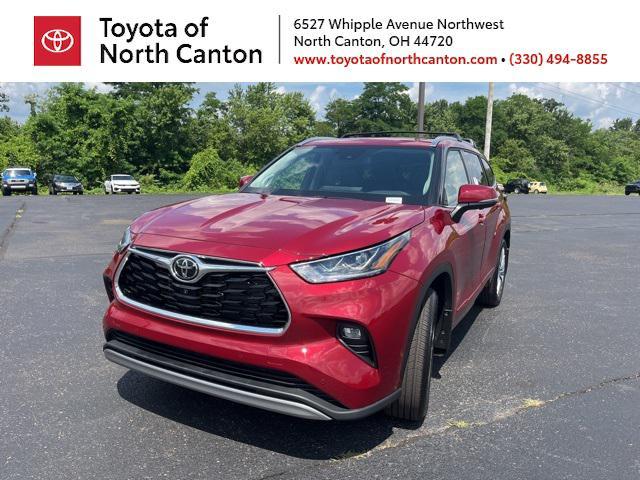 new 2025 Toyota Highlander car, priced at $57,041