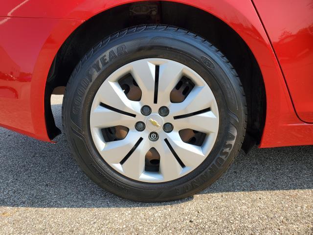 used 2015 Chevrolet Cruze car, priced at $9,305