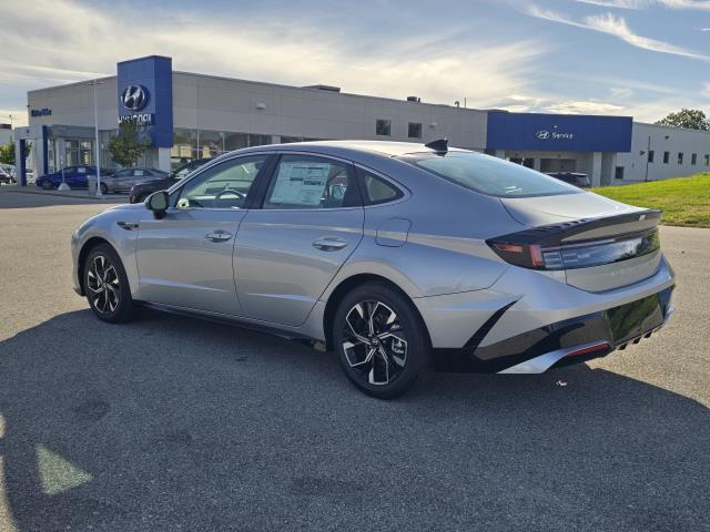 new 2024 Hyundai Sonata car, priced at $29,212