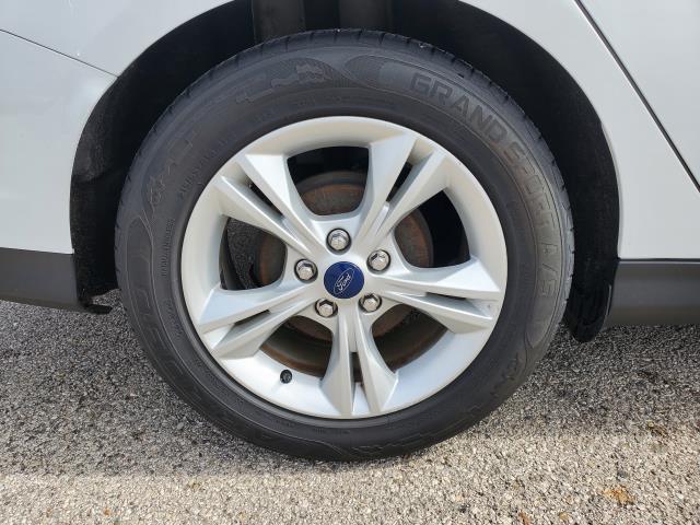 used 2014 Ford Focus car, priced at $4,000