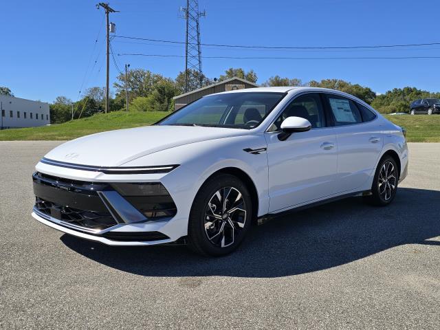 new 2024 Hyundai Sonata car, priced at $29,659