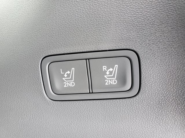 new 2025 Hyundai Santa Fe car, priced at $47,082