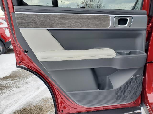 new 2025 Hyundai Santa Fe car, priced at $47,082