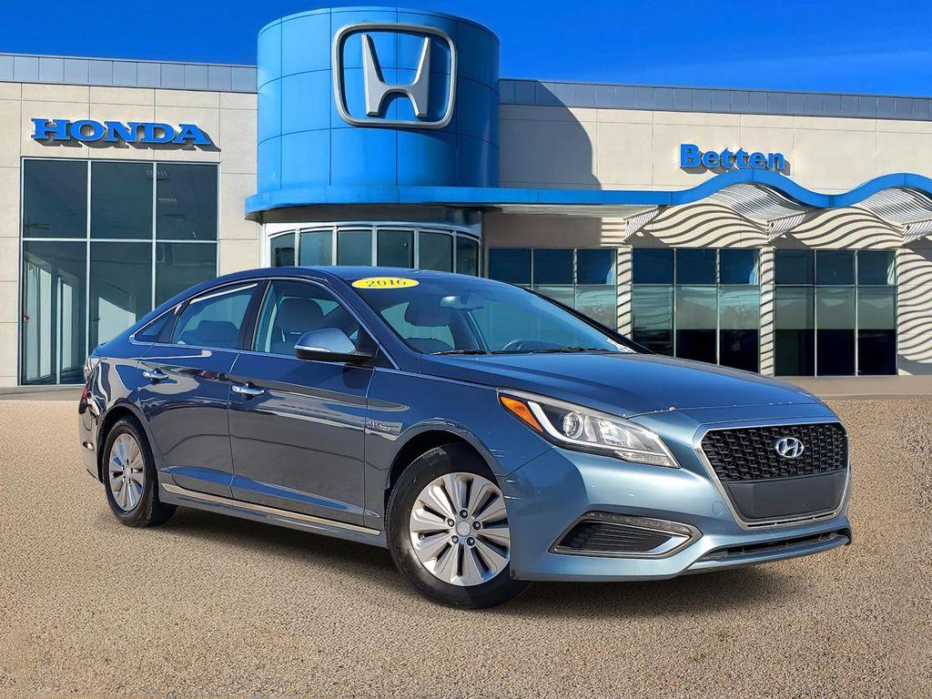 used 2016 Hyundai Sonata Hybrid car, priced at $6,399
