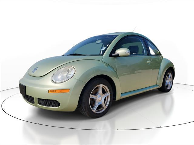 used 2010 Volkswagen New Beetle car, priced at $5,000