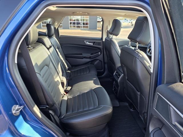 used 2024 Ford Edge car, priced at $30,900