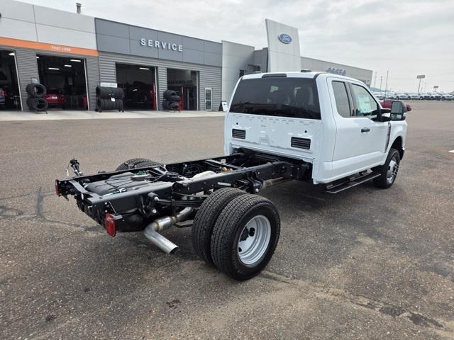new 2025 Ford F-350 car, priced at $62,925