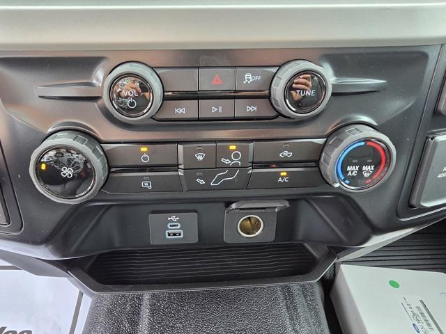 new 2025 Ford F-350 car, priced at $62,925
