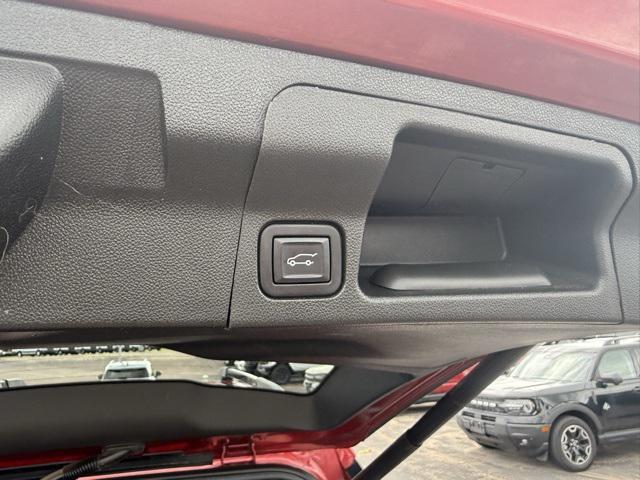 used 2022 GMC Acadia car, priced at $25,900