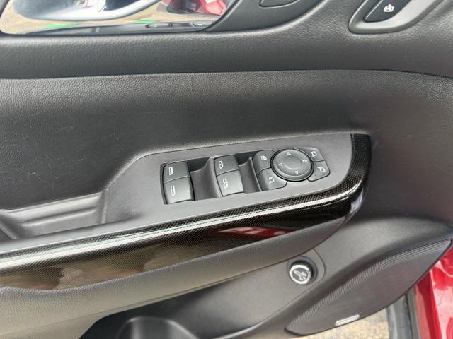 used 2022 GMC Acadia car, priced at $25,900