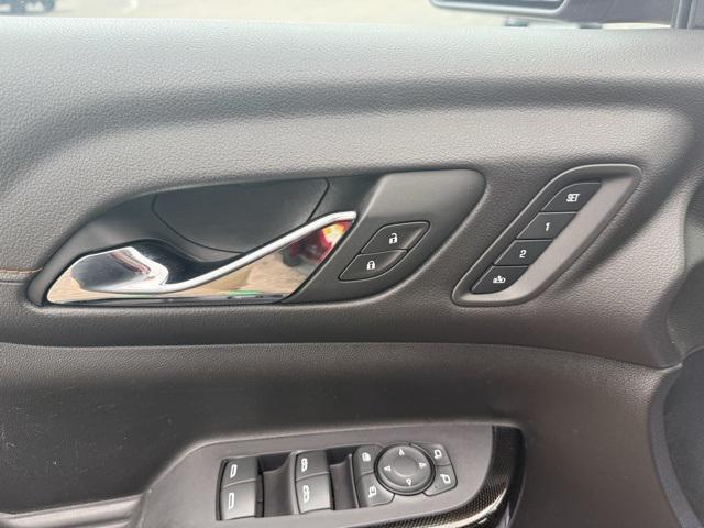 used 2022 GMC Acadia car, priced at $25,900