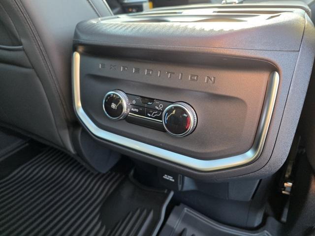 new 2025 Ford Expedition Max car, priced at $73,716