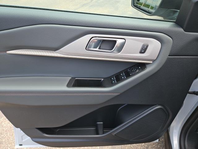 new 2025 Ford Explorer car, priced at $41,198