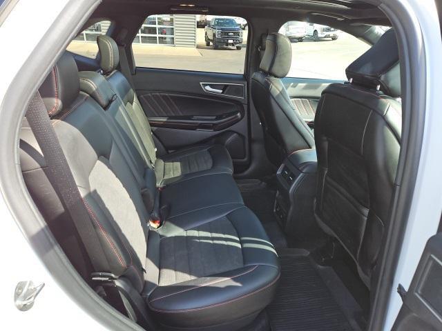 used 2021 Ford Edge car, priced at $31,900