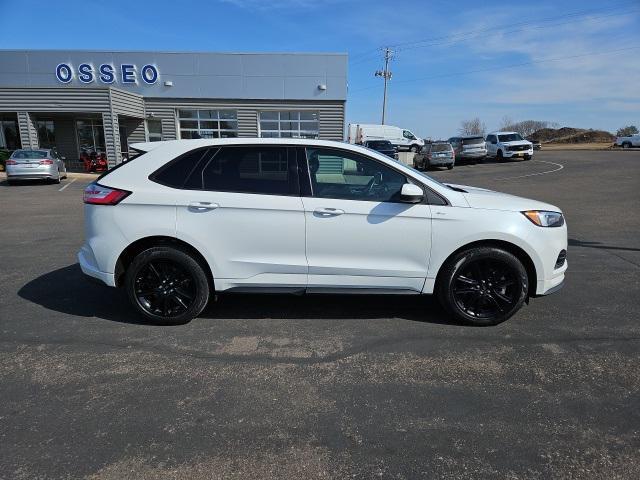 used 2021 Ford Edge car, priced at $31,900