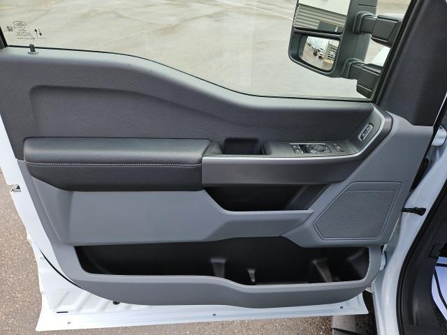 new 2025 Ford F-350 car, priced at $53,400