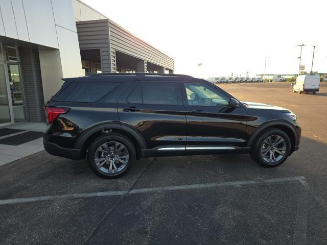 new 2025 Ford Explorer car, priced at $45,400