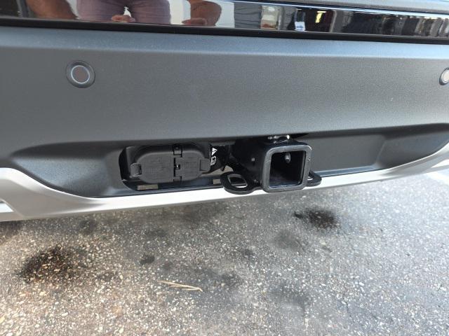 new 2025 Ford Explorer car, priced at $45,400