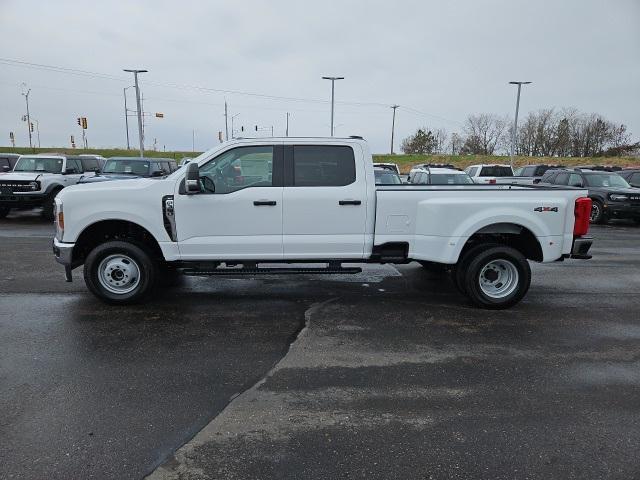 new 2025 Ford F-350 car, priced at $63,720