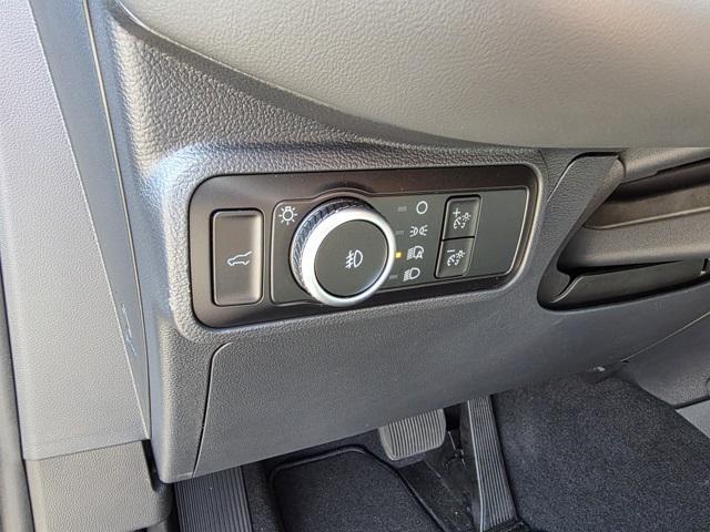 new 2025 Ford Explorer car, priced at $45,392