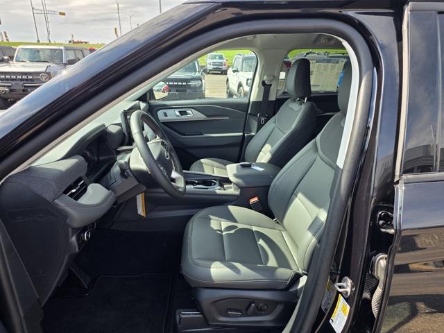 new 2025 Ford Explorer car, priced at $45,392