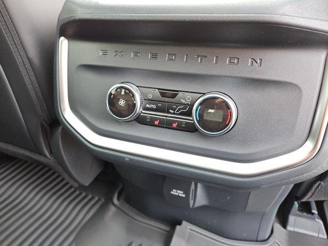 new 2025 Ford Expedition Max car, priced at $83,890