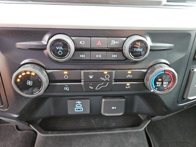 new 2025 Ford F-250 car, priced at $54,526