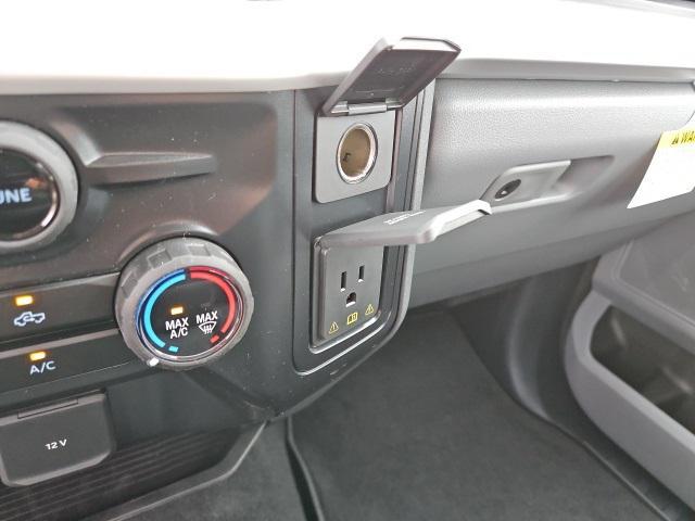 new 2025 Ford F-250 car, priced at $54,526