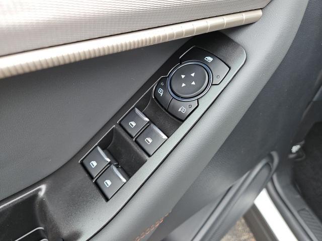 new 2025 Ford Explorer car, priced at $37,887